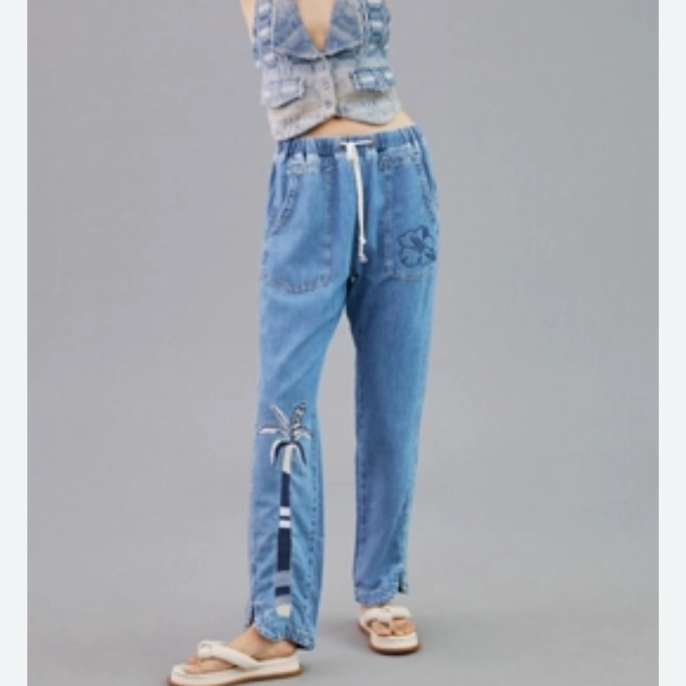 Pilcro embroidered summer jeans M drawstring